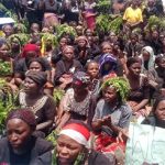 Bauchi women threaten to go n*ked over detention of monarch, others Protesting